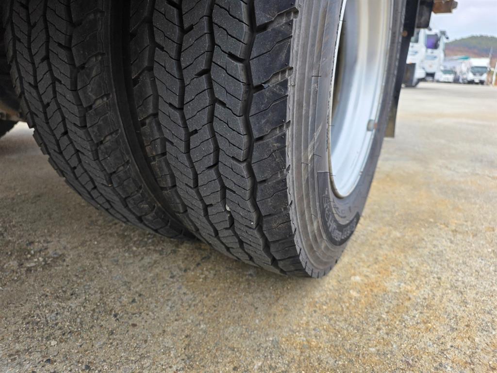 medium and large cargo Cargo - Vista 9