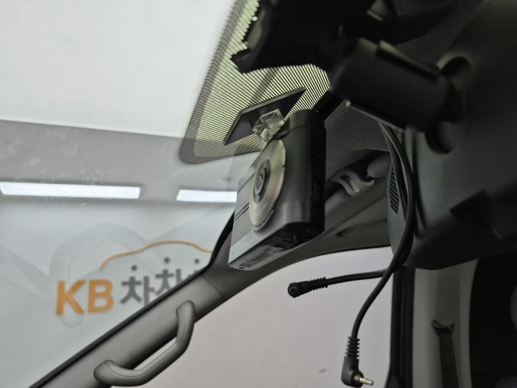 HYUNDAI Starex 2019 Plateado - Importación desde Corea - HF Imports Iquique - Foto 18