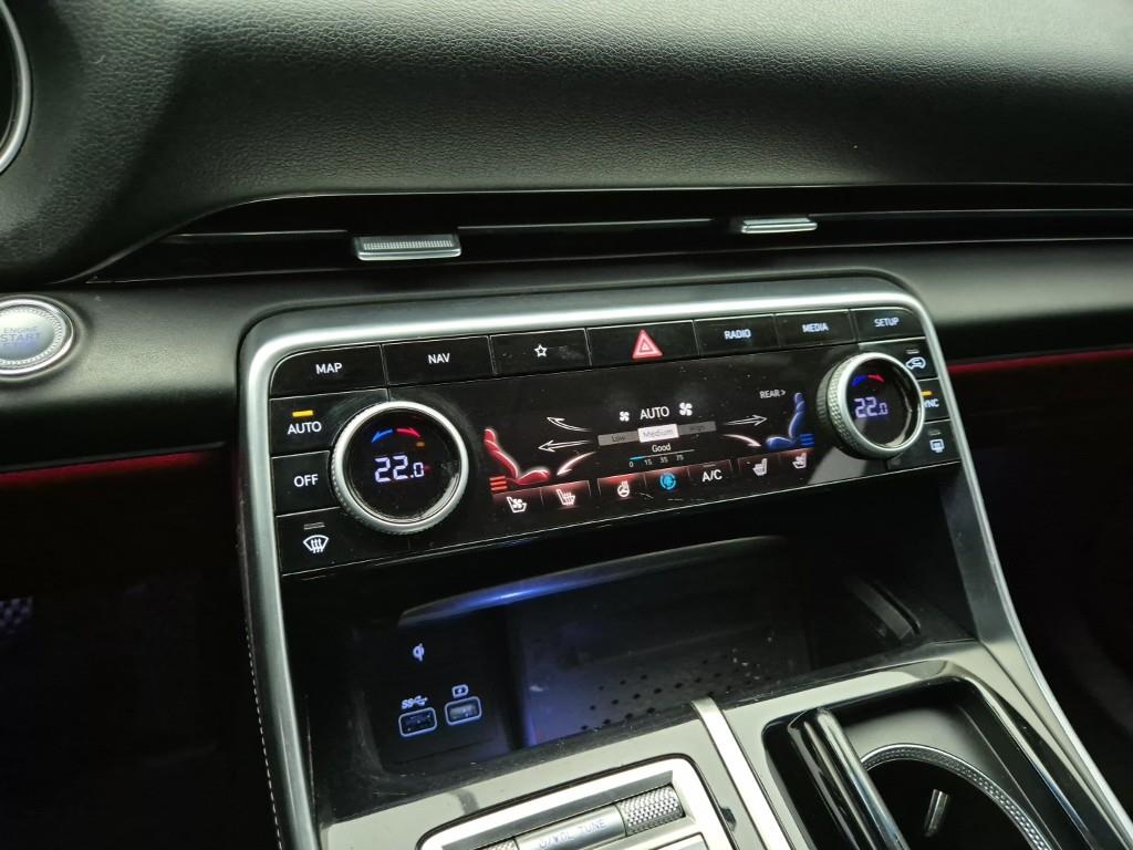 Genesis GV80 - Vista 10