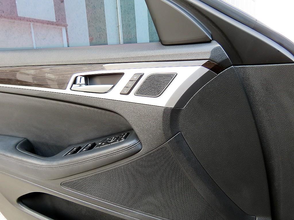 Genesis G80 - Vista 11