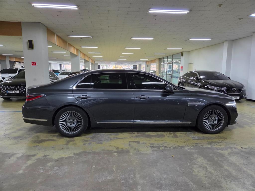 Genesis G90 - Vista 5