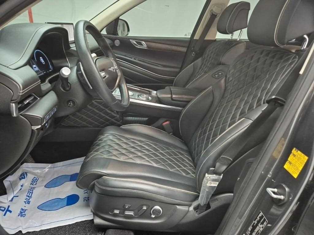 Genesis GV80 - Vista 11