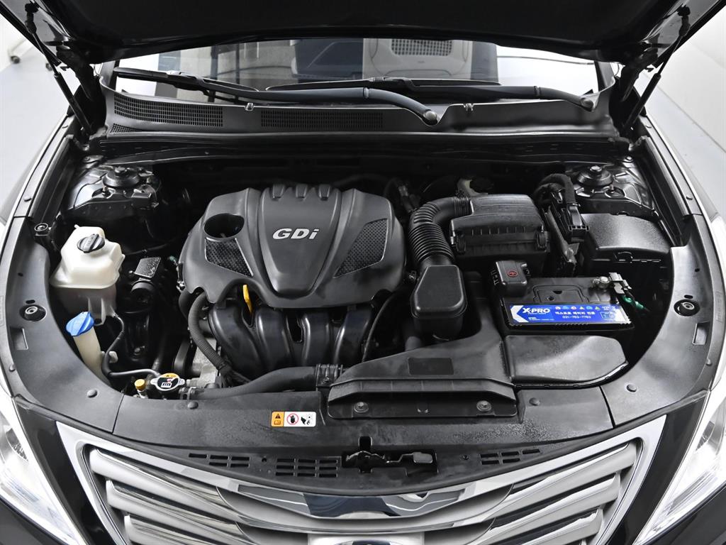 HYUNDAI Grandeur - Vista 7