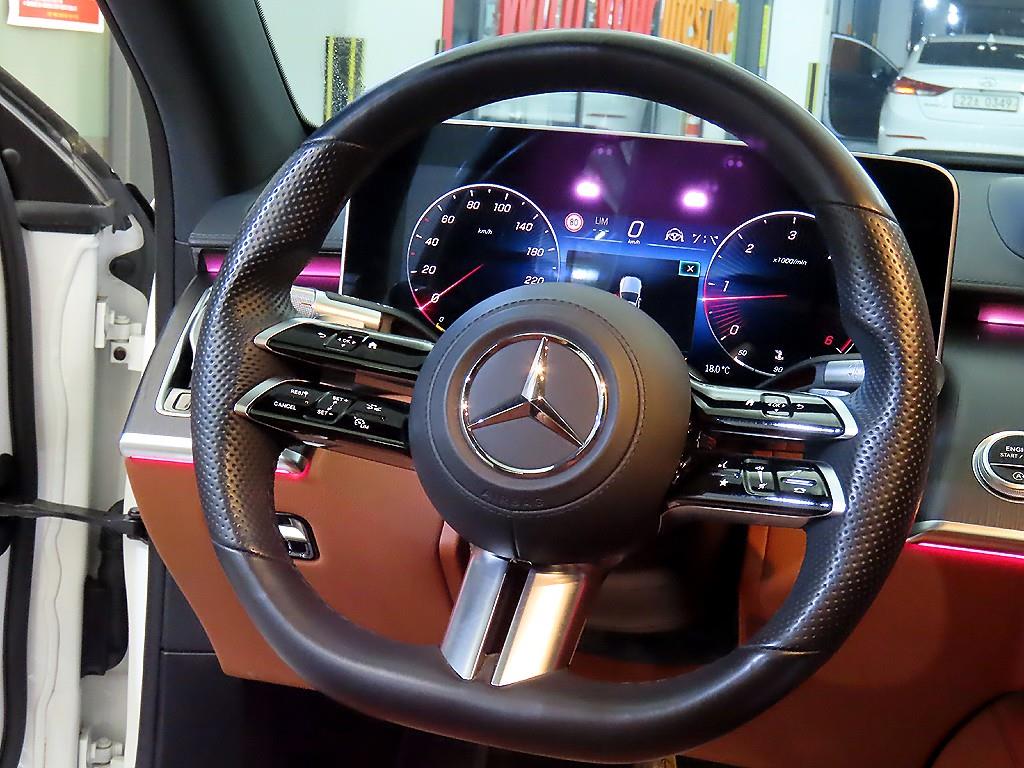 Mercedes Benz S Class - Vista 8