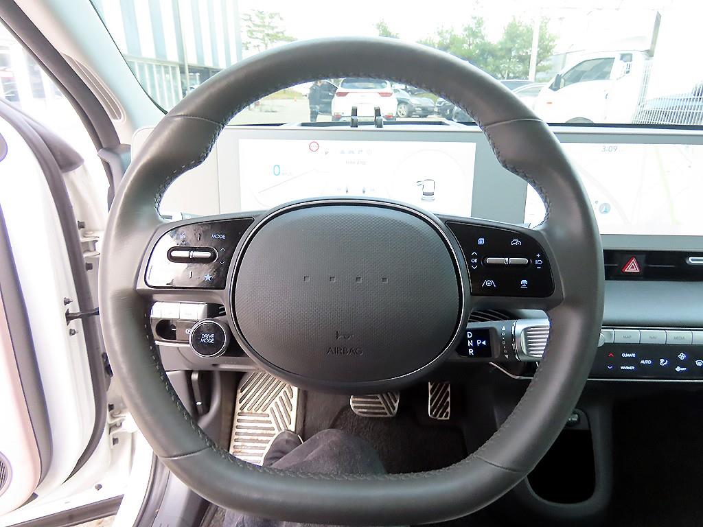 HYUNDAI Ioniq 5 - Vista 8