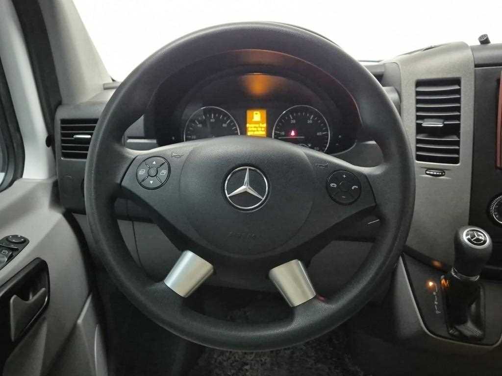 Mercedes Benz Sprinter - Vista 9