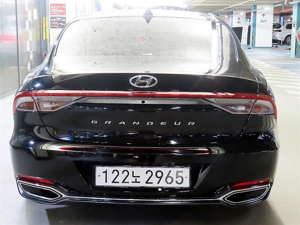 HYUNDAI Grandeur - Vista 5
