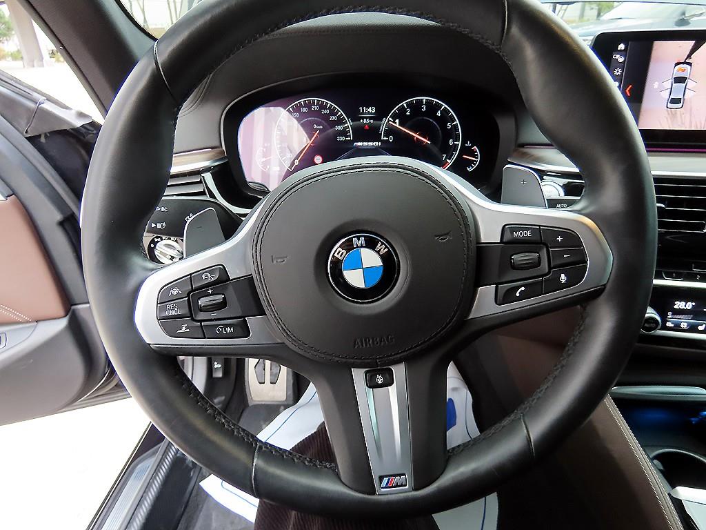 BMW 5 Series - Vista 8