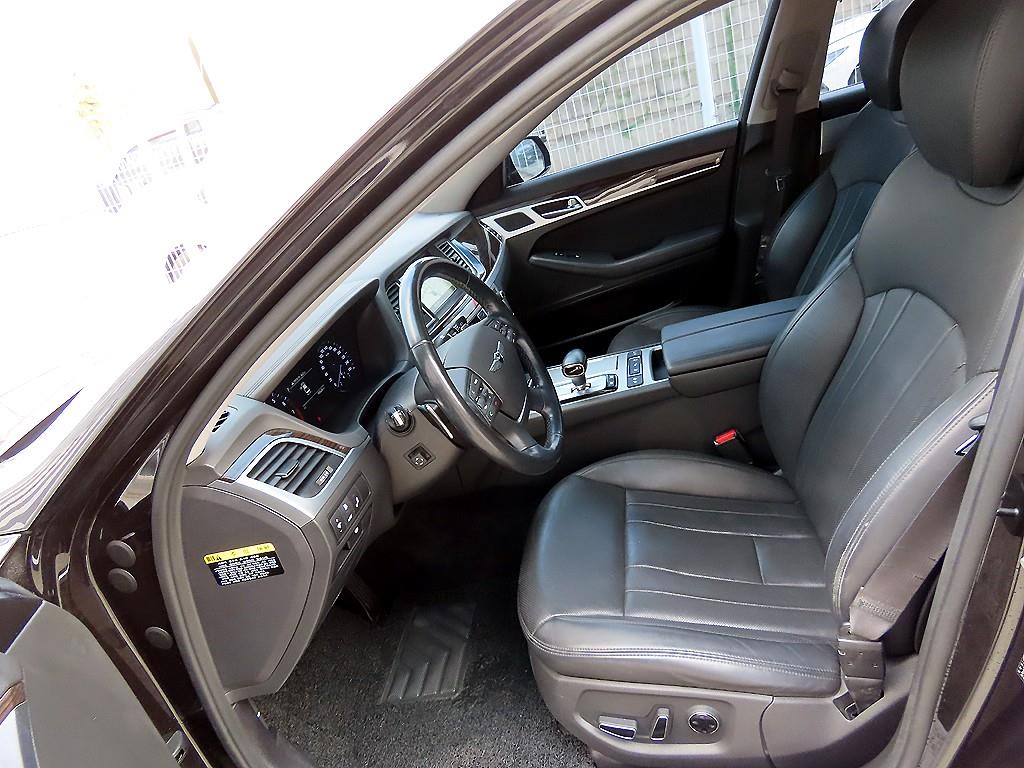 Genesis G80 - Vista 5