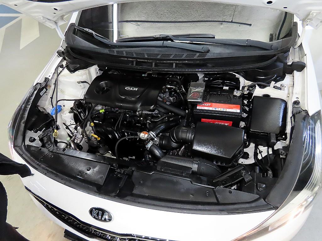 KIA K3 2018 Blanco - Importación desde Corea - HF Imports Iquique - Foto 16