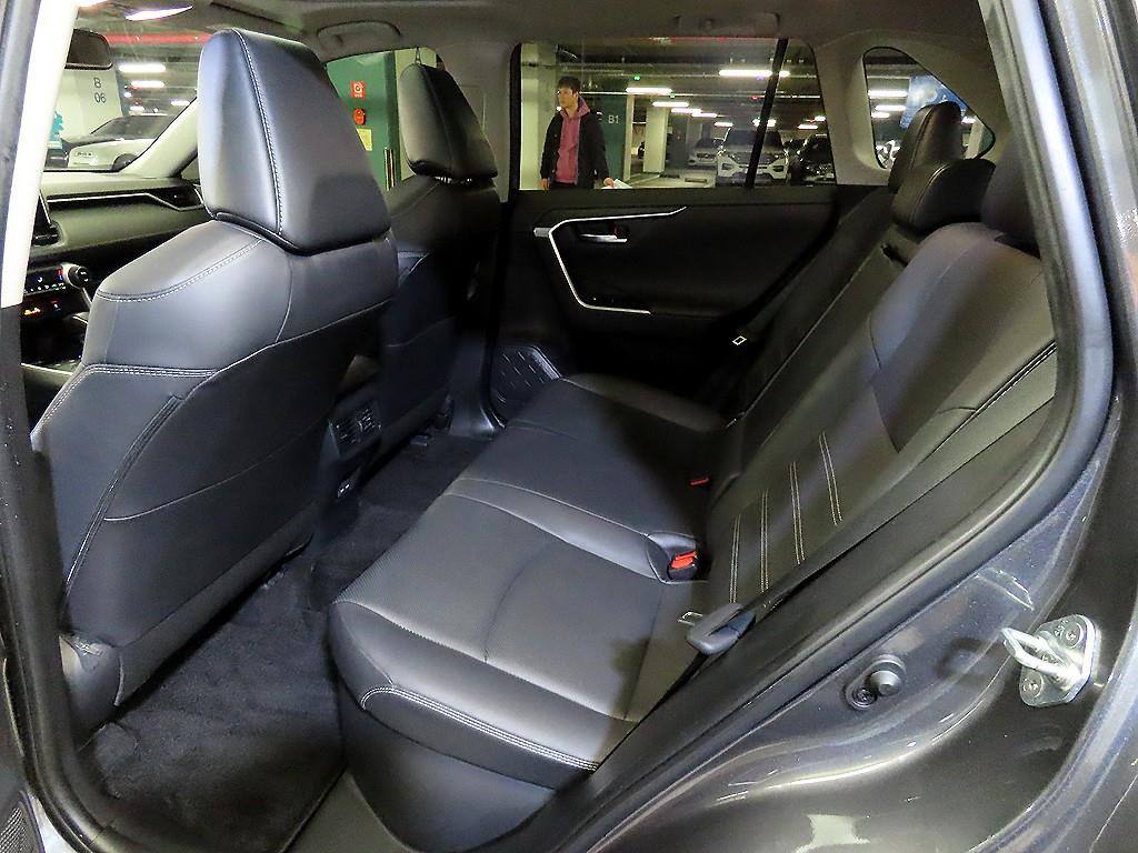 Toyota RAV4 - Vista 7