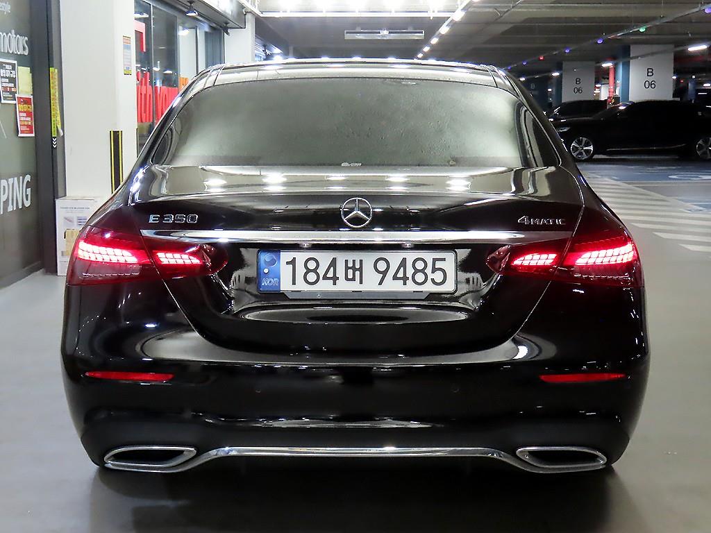 Mercedes Benz E class - Vista 5