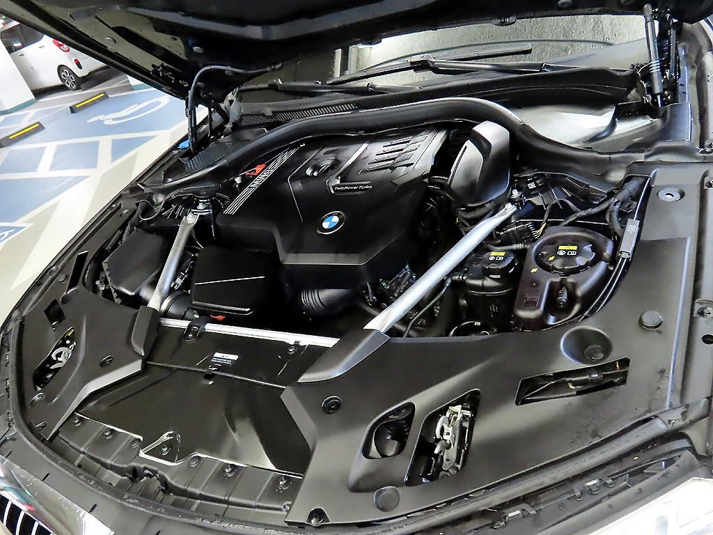 BMW 5 Series 2022 Negro - Importación desde Corea - HF Imports Iquique - Foto 19