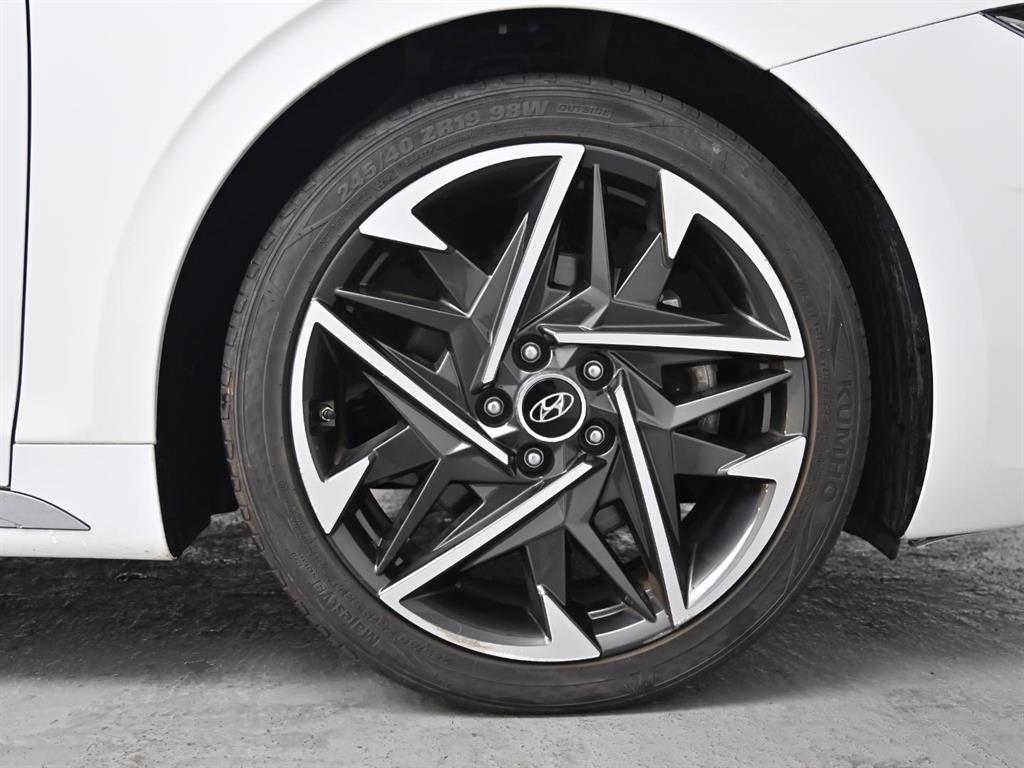 HYUNDAI Grandeur - Vista 5