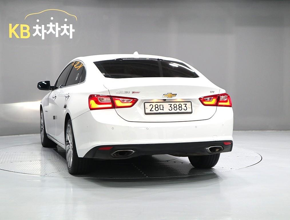 Chevrolet Malibu - Vista 4