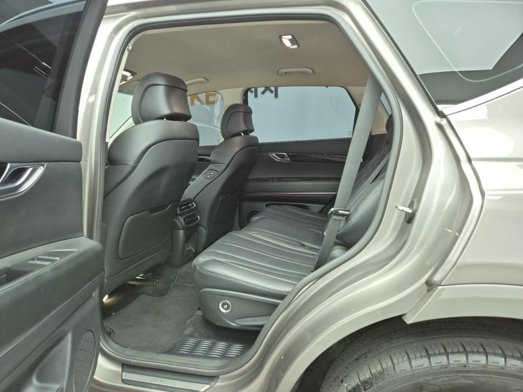 Genesis GV80 - Vista 12