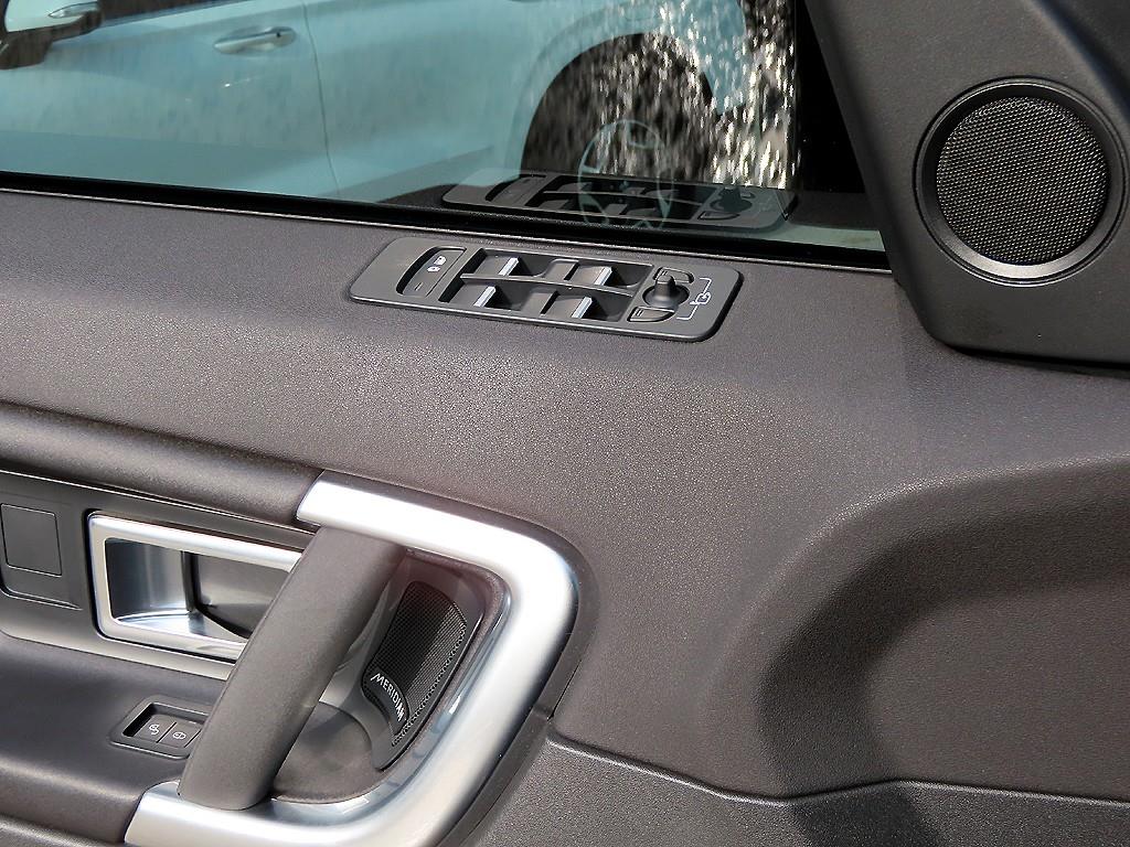 Land Rover Discovery Sports - Vista 11