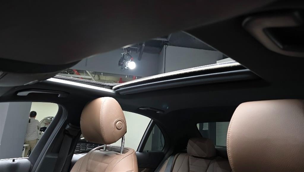 Mercedes Benz E class 2022 Gris - Importación desde Corea - HF Imports Iquique - Foto 19