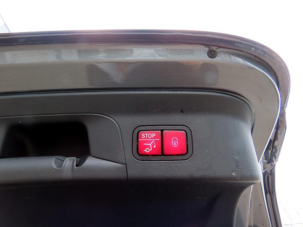 Mercedes Benz GLC Class 2019 Gris - Importación desde Corea - HF Imports Iquique - Foto 15