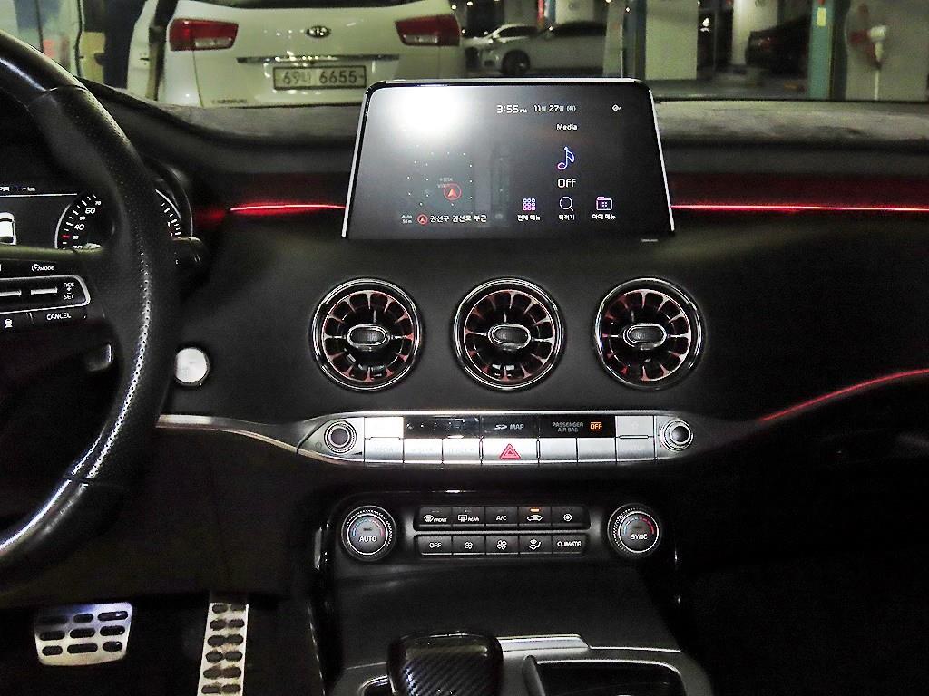 KIA Stinger - Vista 11