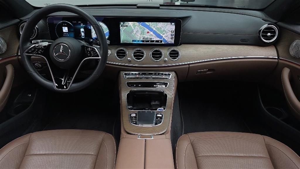 Mercedes Benz E class - Vista 7