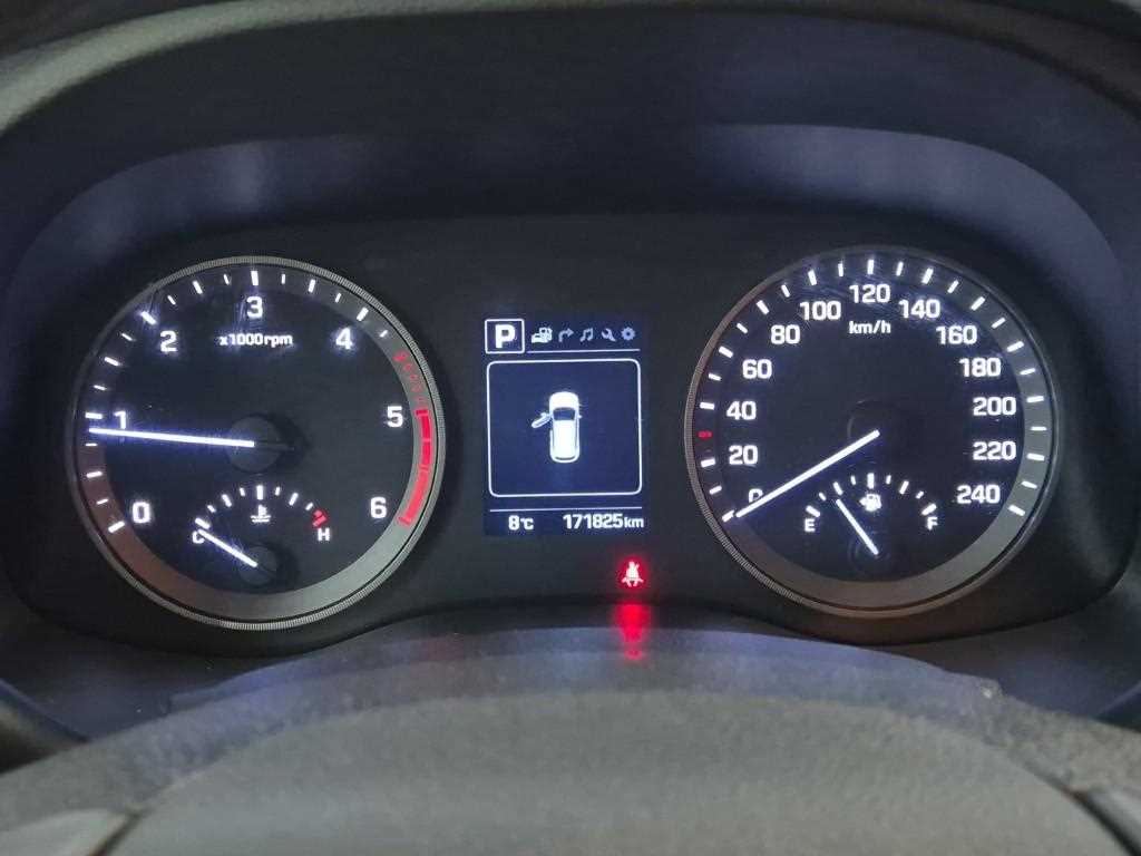 HYUNDAI Tucson - Vista 6