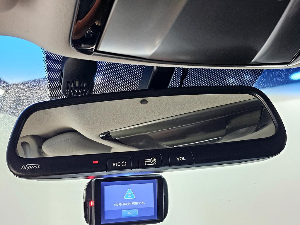 HYUNDAI Grandeur - Vista 12