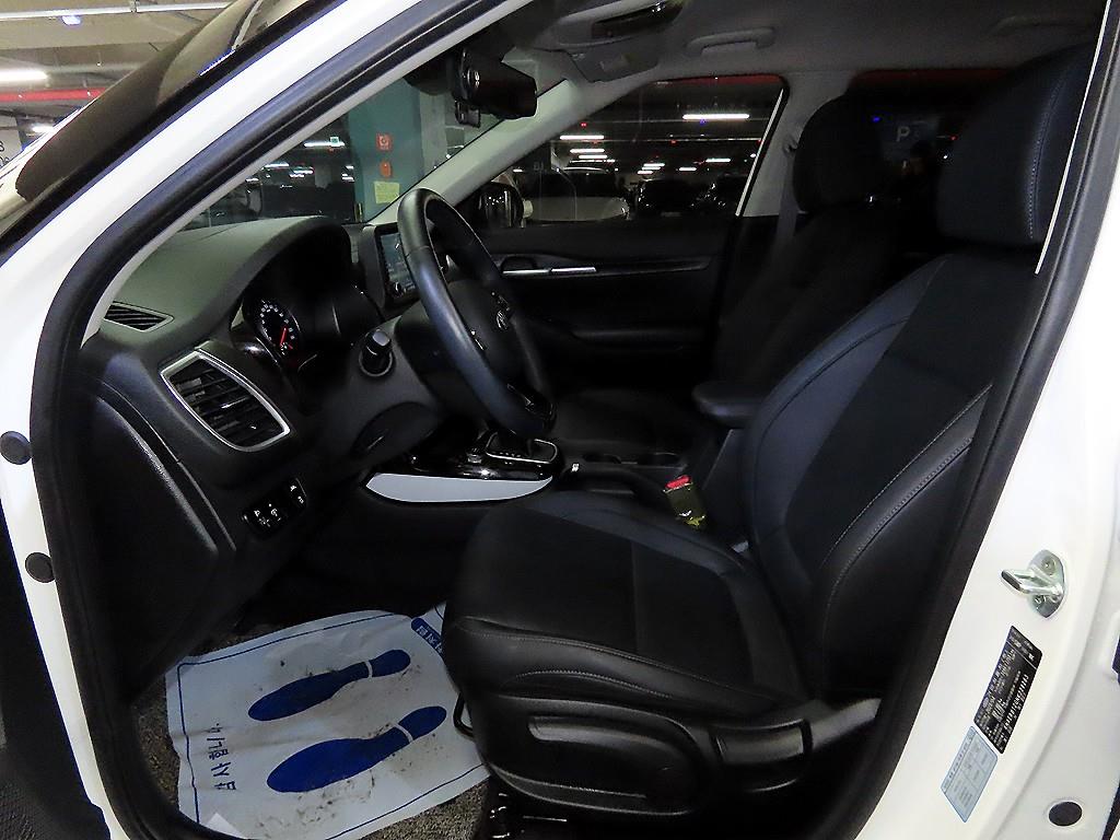 KIA Seltos - Vista 6