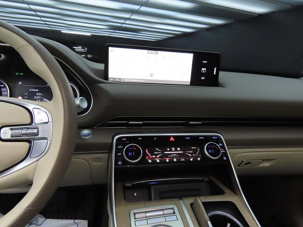 Genesis GV80 - Vista 10