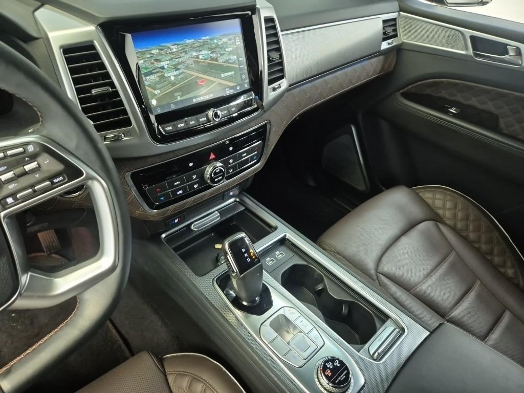 Ssangyong Rexton - Vista 10