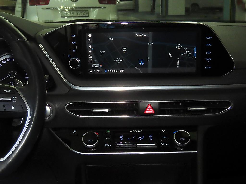 HYUNDAI Sonata - Vista 11