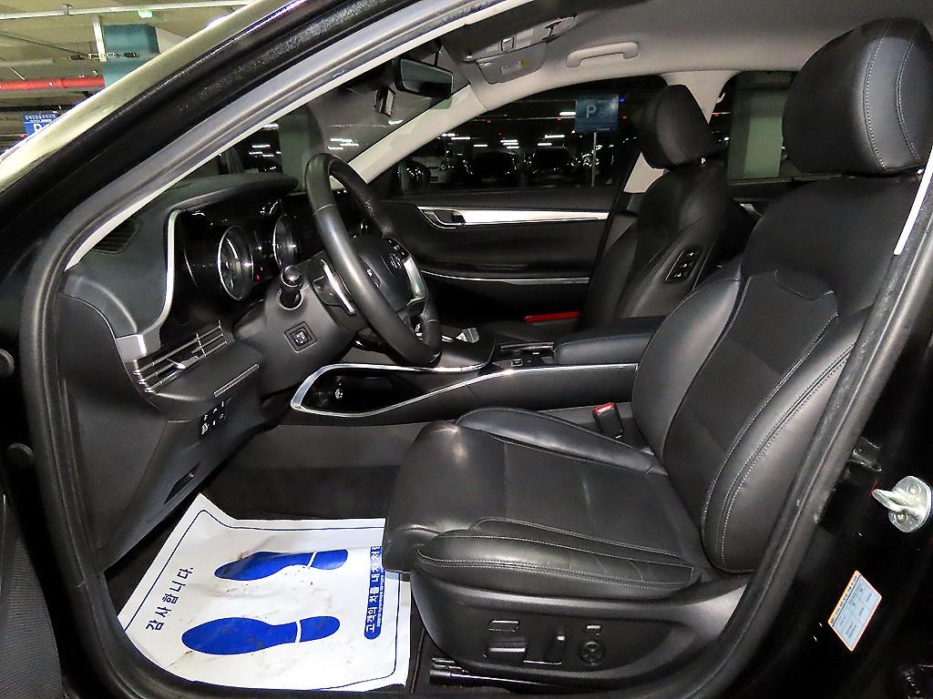 HYUNDAI Grandeur - Vista 6