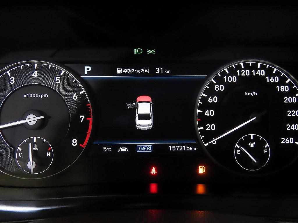 Genesis G90 - Vista 9