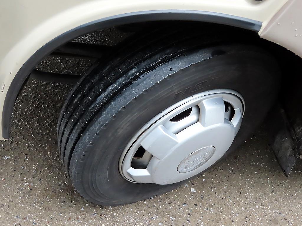 medium and large bus Hyundai bus 2019 the color of pearl - Importación desde Corea - HF Imports Iquique - Foto 19