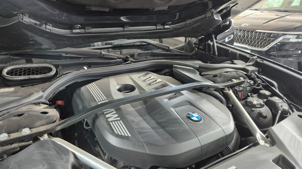 BMW 7 Series - Vista 12