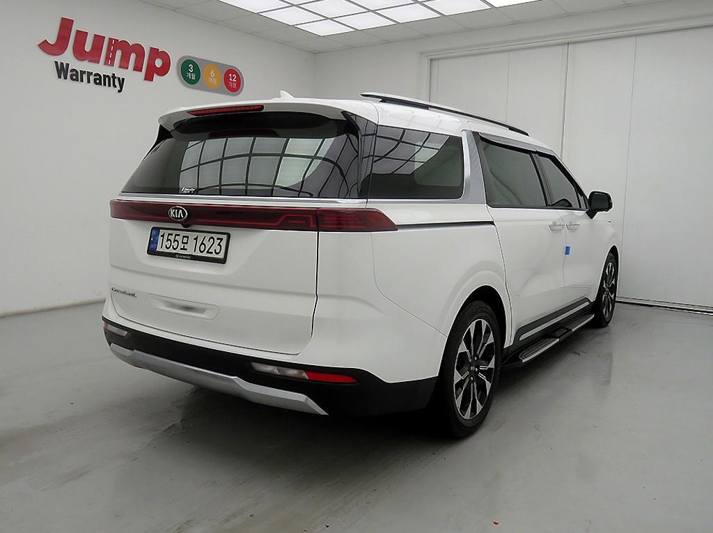 KIA Carnival - Vista 4