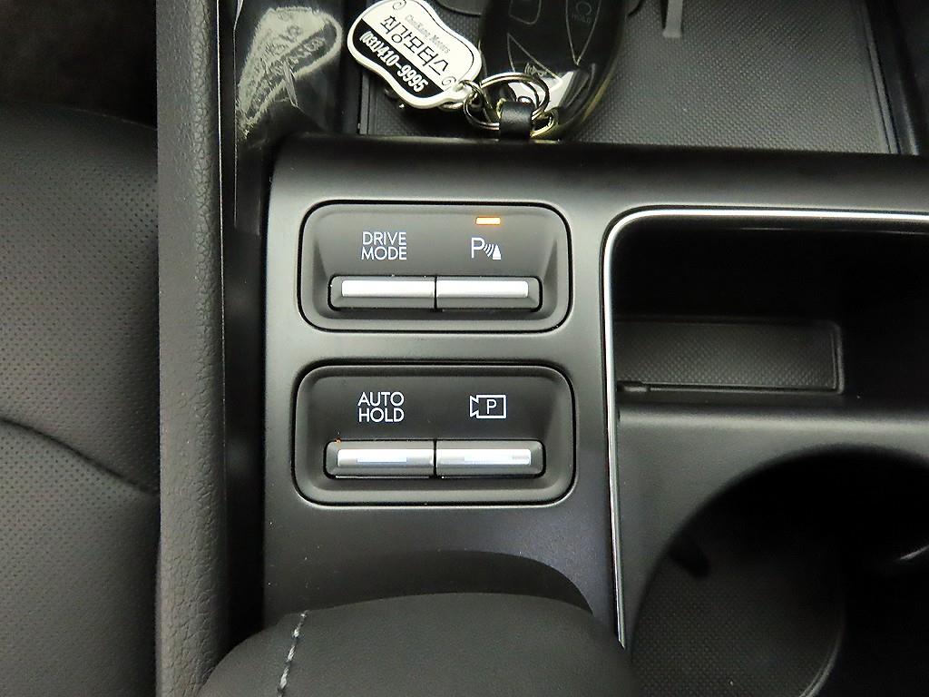 HYUNDAI Sonata - Vista 11