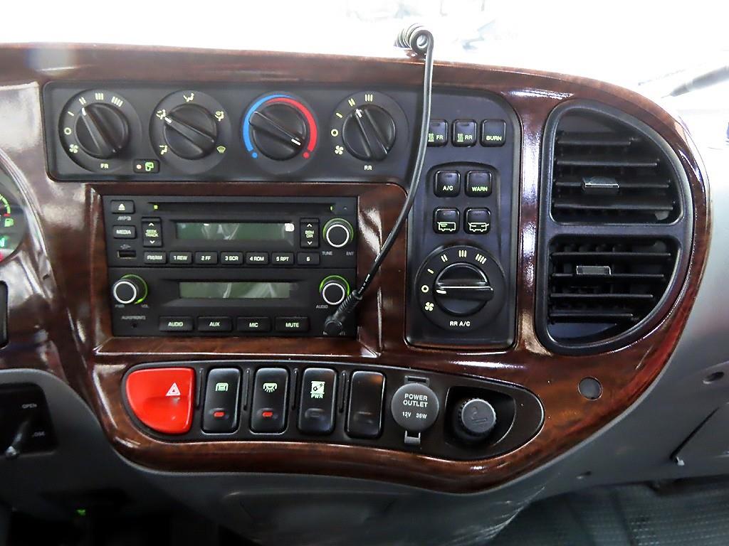 medium and large bus Hyundai bus 2019 the color of pearl - Importación desde Corea - HF Imports Iquique - Foto 15