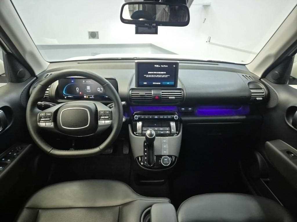 HYUNDAI Casper - Vista 7