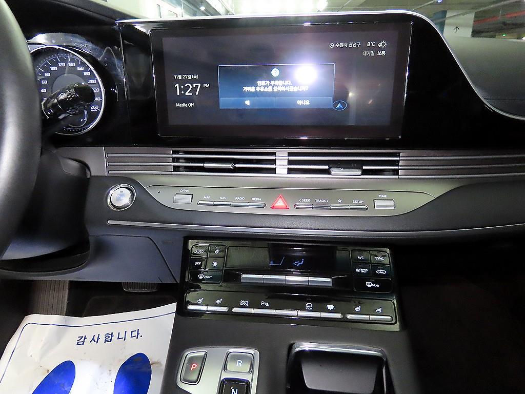 HYUNDAI Grandeur - Vista 11