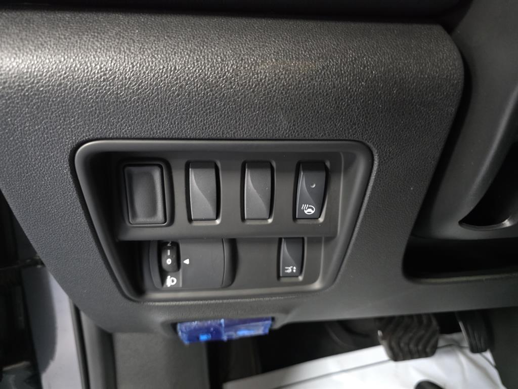 SAMSUNG QM6 - Vista 10