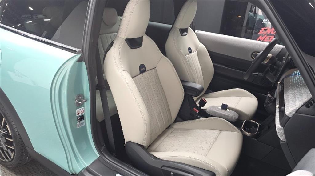 Mini Cooper - Vista 10