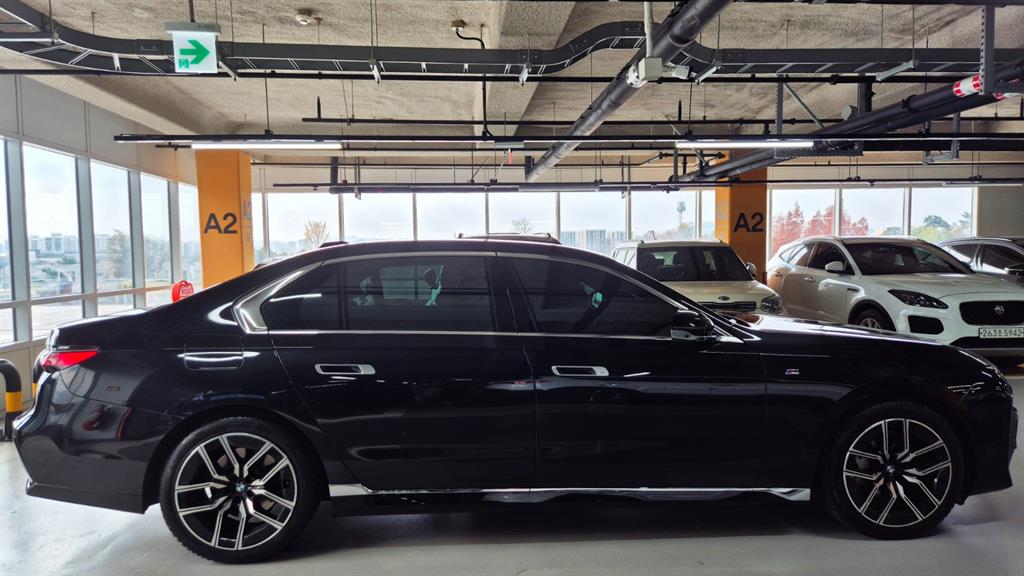 BMW 7 Series - Vista 6