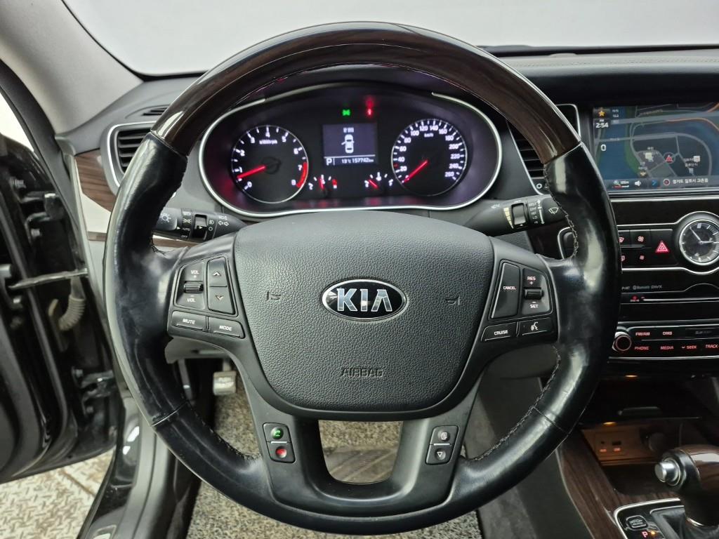 KIA K7 - Vista 9