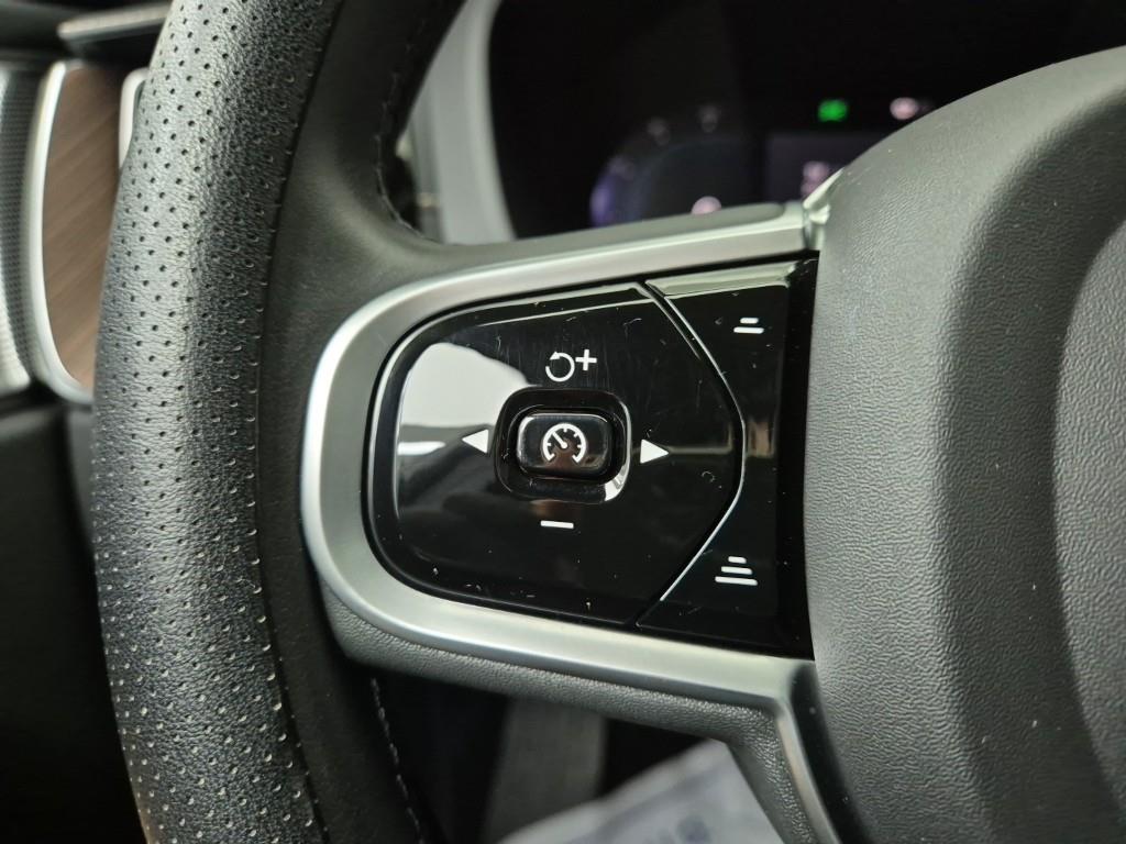 Volvo XC60 2022 Blanco - Importación desde Corea - HF Imports Iquique - Foto 16