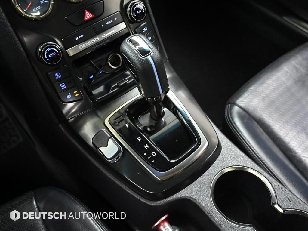 HYUNDAI Genesis - Vista 9