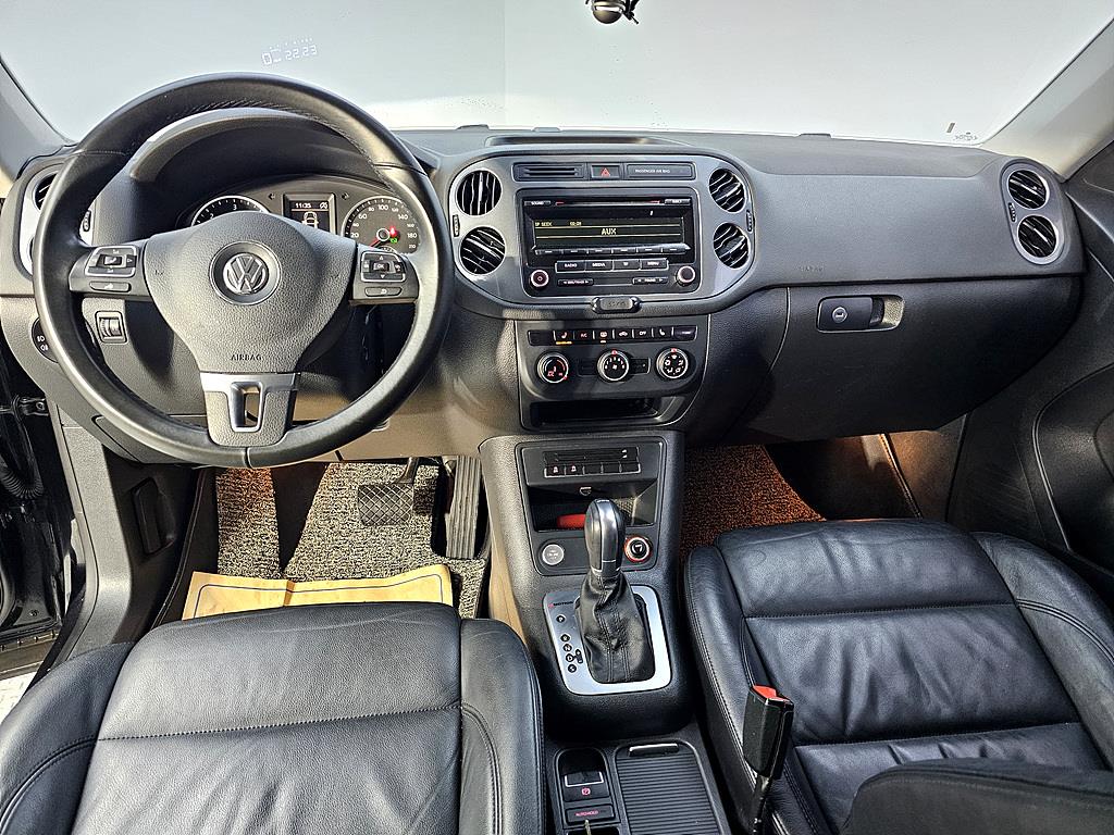 Volkswagen Tiguan - Vista 5