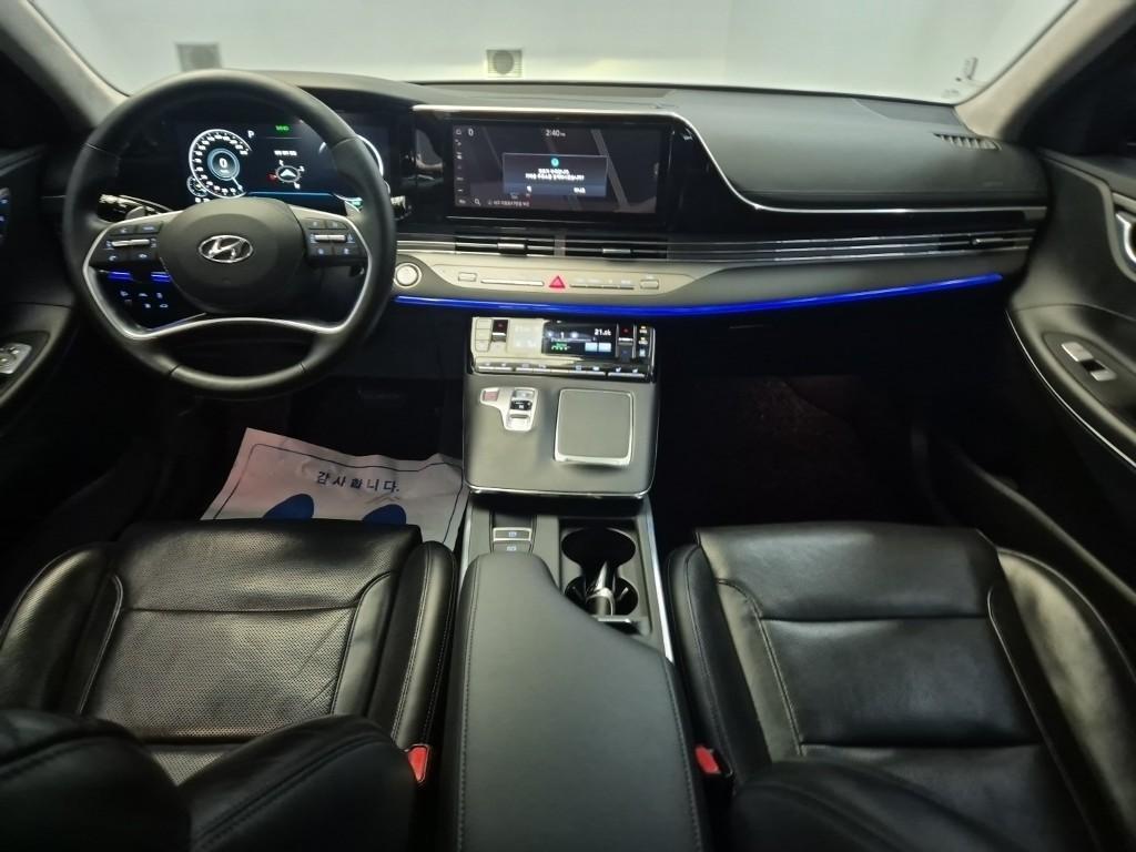 HYUNDAI Grandeur - Vista 7