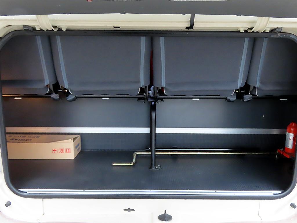 medium and large bus Hyundai bus 2019 the color of pearl - Importación desde Corea - HF Imports Iquique - Foto 18