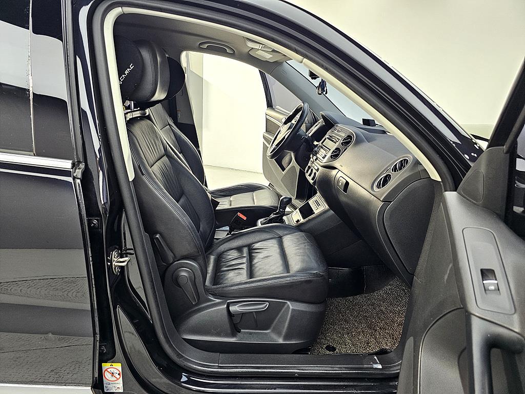 Volkswagen Tiguan - Vista 11